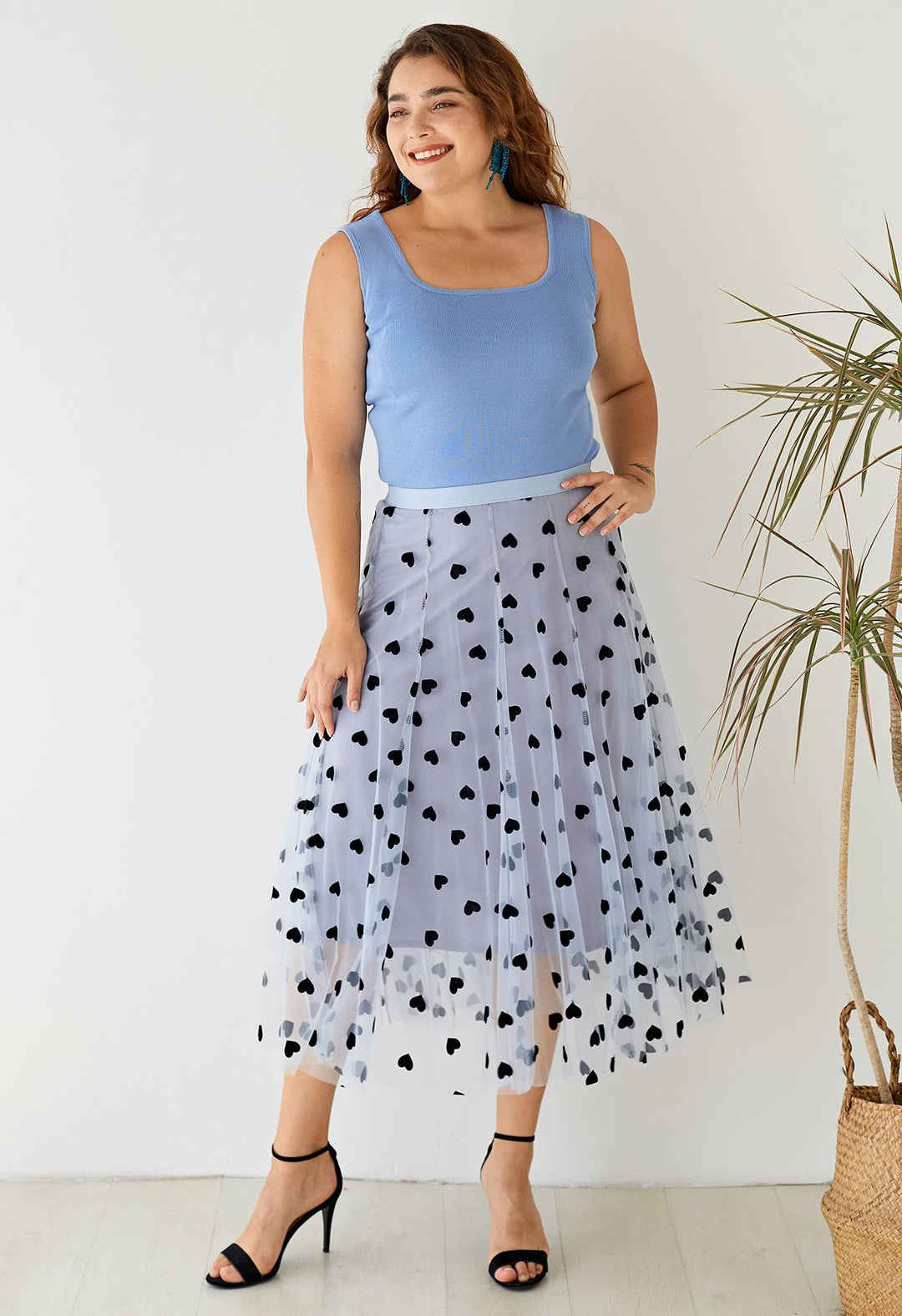 NATALIE | OCEAN BLUE MESH LAYERED SKIRT WITH HEART DESIGN